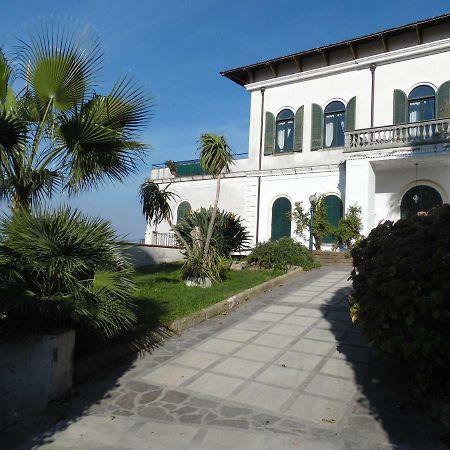 Villa Bianca Кастелламмаре-ди-Стабия Экстерьер фото