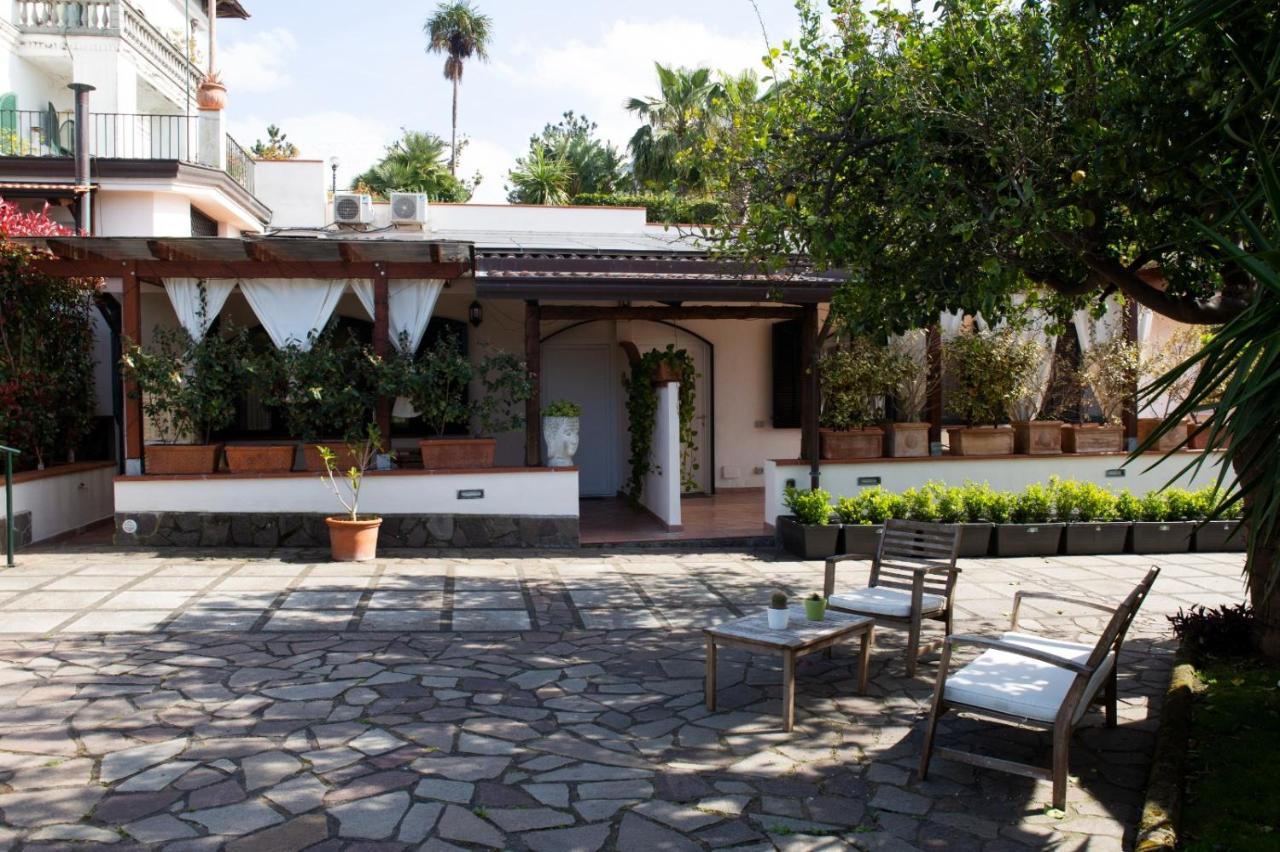 Villa Bianca Кастелламмаре-ди-Стабия Экстерьер фото