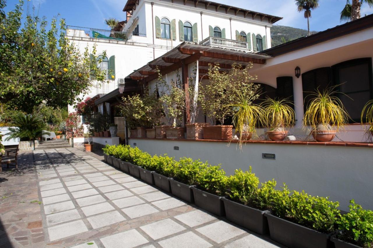 Villa Bianca Кастелламмаре-ди-Стабия Экстерьер фото